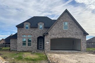 5740 Essie Ln, Beaumont, TX 77713