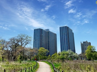 4250 N Marine Dr Unit 1230, Chicago, IL 60613
