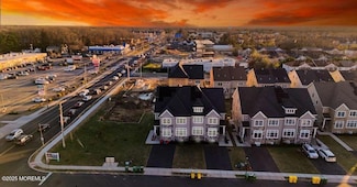 2 Basswood Dr, Lakewood, NJ 08701