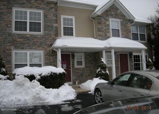 50 Lower Ridgeview Cir, East Stroudsburg, PA 18302