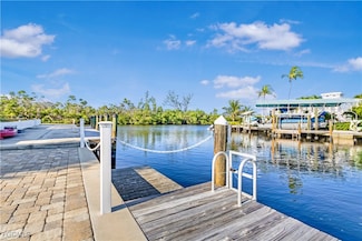 2790 Teal Ct, Saint James City, FL 33956