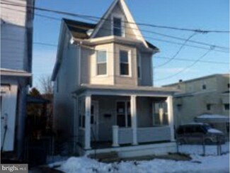 147 E Howard Ave, Coaldale, PA 18218