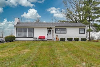 5689 Hendrickson Rd, Franklin, OH 45005