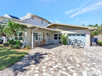 3204 S Maritana Dr, Saint Pete Beach, FL 33706