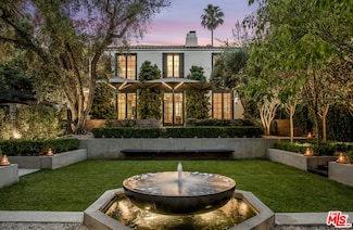 7065 Hillside Ave, Los Angeles, CA 90068