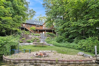 4693 Hegel Rd, Goodrich, MI 48438