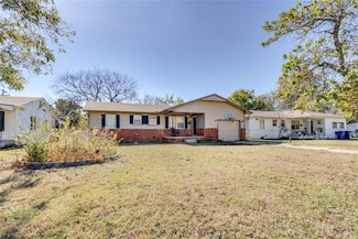 314 E Locust St, Tecumseh, OK 74873