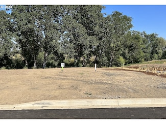 3200 NW Pinehurst Dr Unit 75, McMinnville, OR 97128