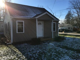 316 Redfern Rd, Chippewa Lake, OH 44215