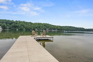 629 Sheboygan Bay Dr, Elkhart Lake, WI 53020