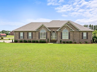 1876 Blue Spring Rd, Decherd, TN 37324