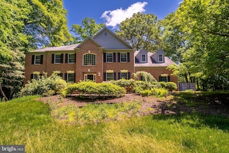 16 Cliffview Ct, Princeton Junction, NJ 08550