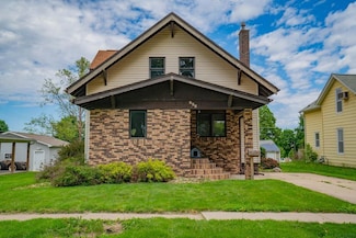 303 Randall St, Reinbeck, IA 50669