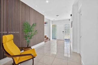 245 NE 175th St, North Miami Beach, FL 33162