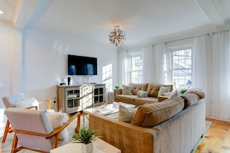 38 Pope St Unit 2, Newport, RI 02840