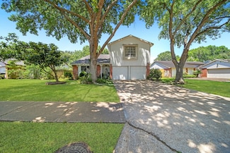 3626 Fiddlers Green Dr, Houston, TX 77082
