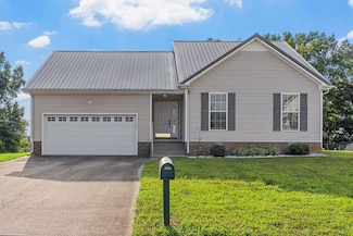 1397 Shady Hill Ct, Clarksville, TN 37042