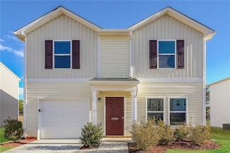 2909 Desmond Woods Dr, Greensboro, NC 27405
