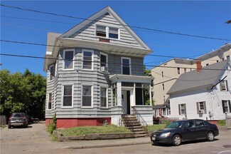113 Pierce St, Lewiston, ME 04240
