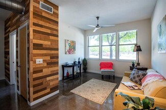 201 W Lancaster Ave Unit 116, Fort Worth, TX 76102
