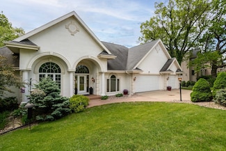 9121 Blackhawk Rd, Middleton, WI 53562