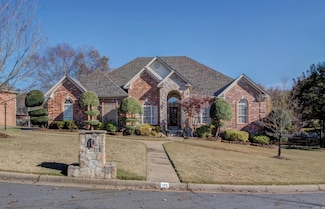 125 Mohawk Dr, Maumelle, AR 72113