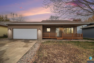 107 S Hampton Ave, Sioux Falls, SD 57110
