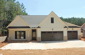 299 Palmetto Rd, Pelzer, SC 29669