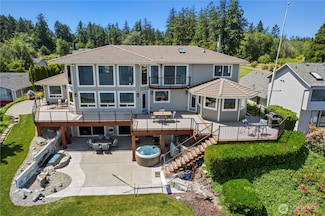 8210 Walnut Rd NE, Olympia, WA 98516