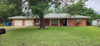817 E Holly Ln, Mexia, TX 76667