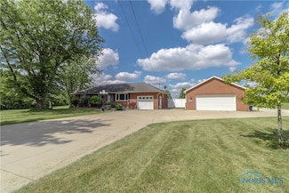 30137 Lemoyne Rd, Walbridge, OH 43465