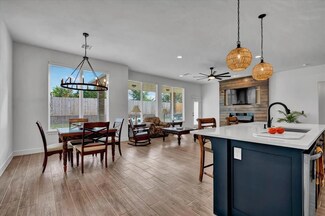 1021 Siena Springs Dr, Norman, OK 73071