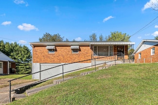 202 Rice Ave, Russell, KY 41169