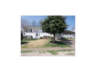 753 Tuttle St, Belpre, OH 45714