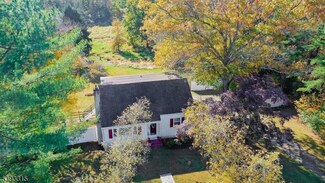 7 Toad Ln, Ringoes, NJ 08551
