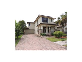 1236 Manado Dr, Naples, FL 34113