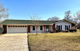 709 Ashley Cir, Dothan, AL 36305