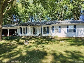 5090 Chesaning Rd, Chesaning, MI 48616