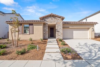 549 Laurel Crest Ave, Madera, CA 93636