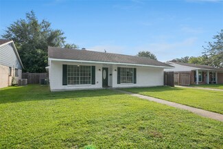 11215 Sageview Dr, Houston, TX 77089