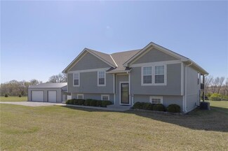 14702 M Hwy, Rayville, MO 64084