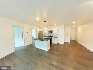 6649 Ridge Ave Unit B315, Philadelphia, PA 19128
