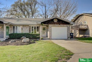 7717 Miami St, Omaha, NE 68134