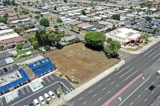 7942 Speer Dr, Huntington Beach, CA 92647