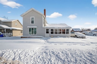 315 6th Ave, Clarence, IA 52216
