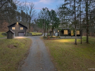 7971 Wood Rd, Holland Patent, NY 13354
