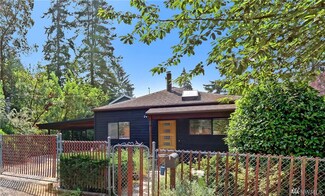 1419 NE 162nd St, Shoreline, WA 98155