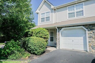 2 Buford Ct, Tinton Falls, NJ 07753