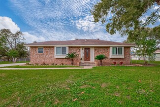 331 Croom Dr, Wharton, TX 77488