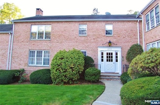 522 N Maple Ave Unit A 8, Ridgewood, NJ 07450